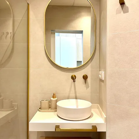 Apartmán Anelsa Serranos 1 *